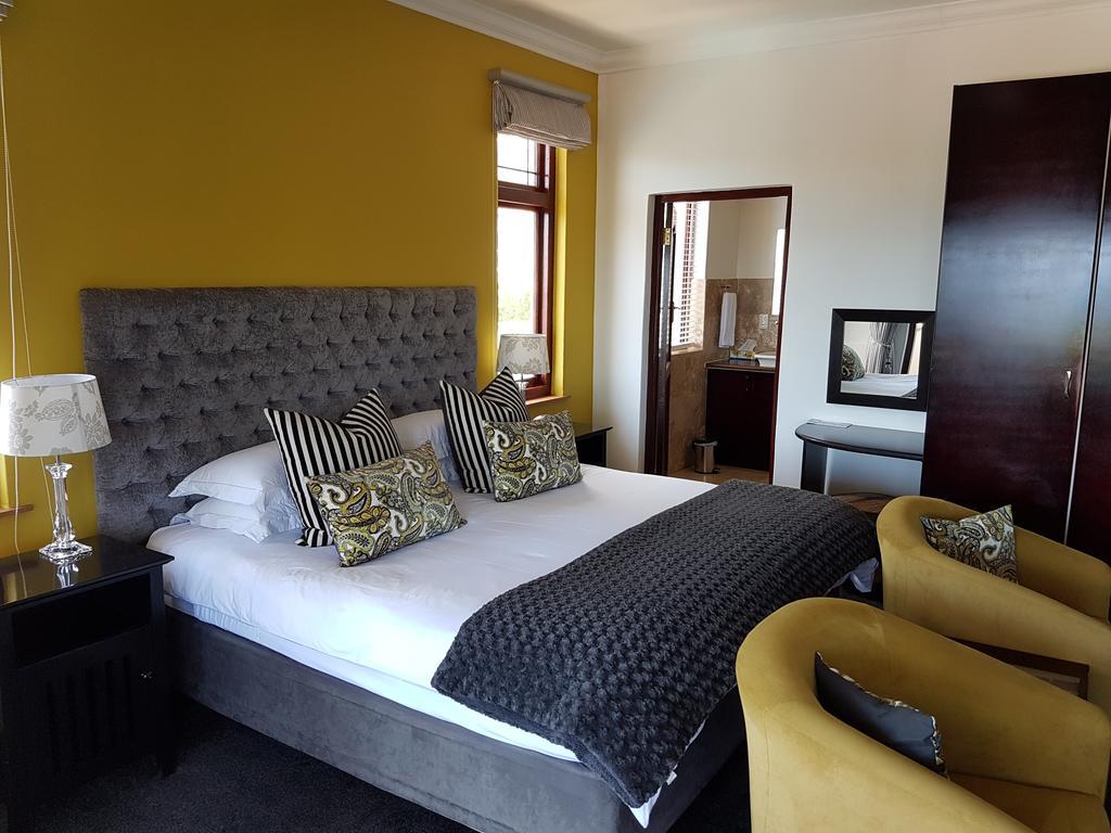 Maartens Guesthouse Cape Town Exterior photo